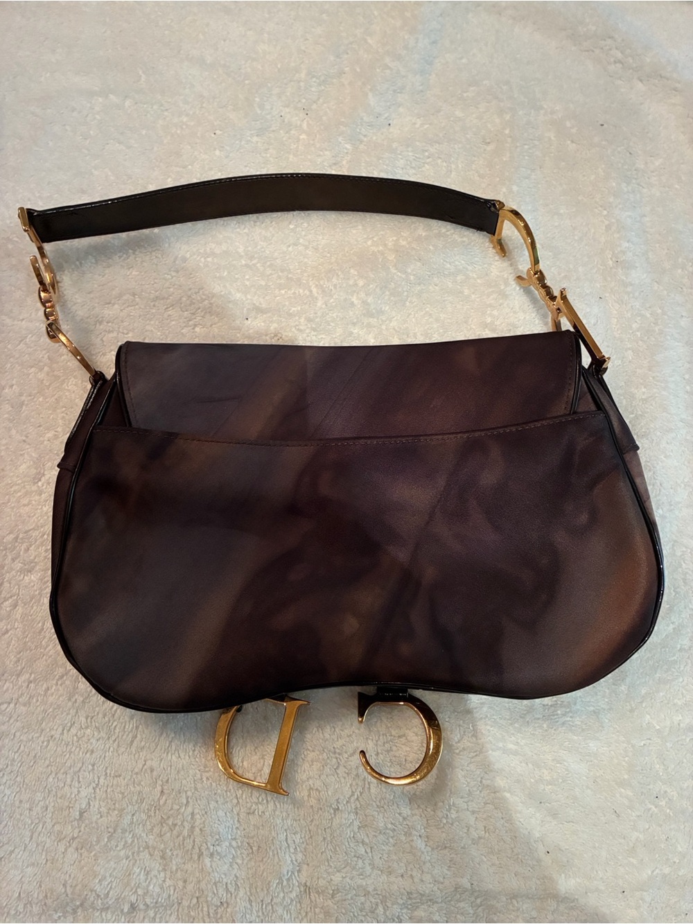 Designer-Inspired Dark Brown Shoulder Bag with Gold Hardware - Picture 2 of 5